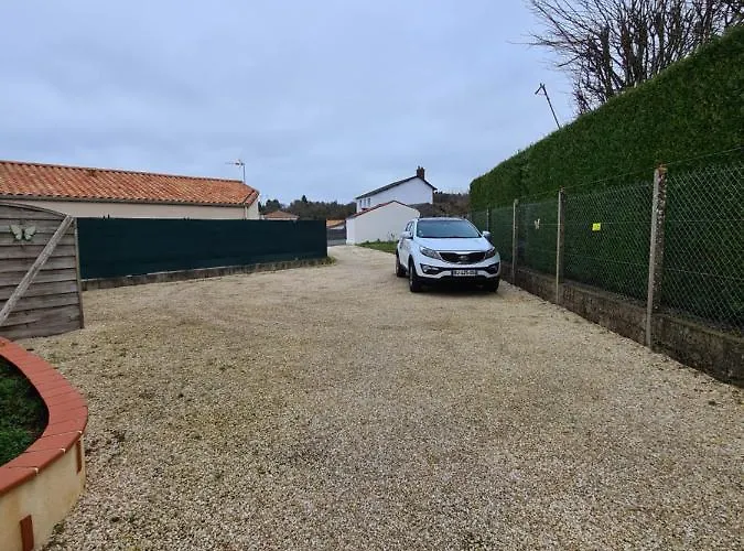 Le Vallon à Chambretaud, 5 Min Du Puy Du Fou Hébergement de vacances Chambretaud