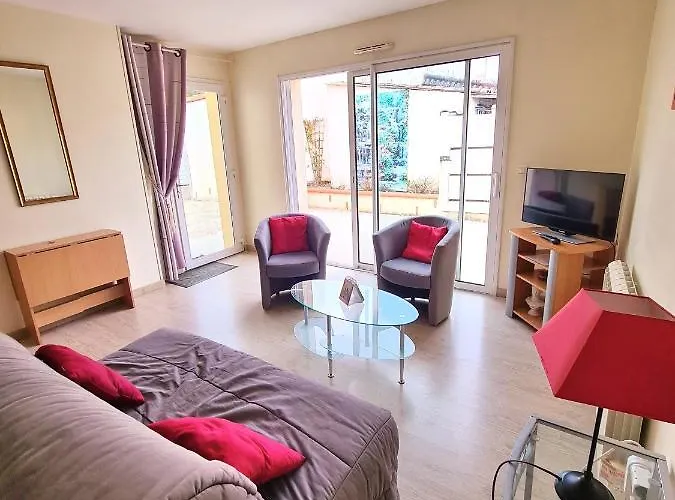 Hébergement de vacances Le Vallon à Chambretaud, 5 Min Du Puy Du Fou