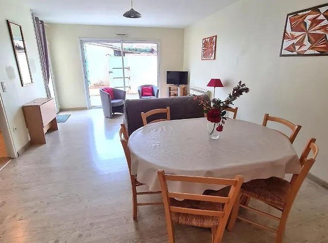 Le Vallon à Chambretaud, 5 Min Du Puy Du Fou Hébergement de vacances Chambretaud