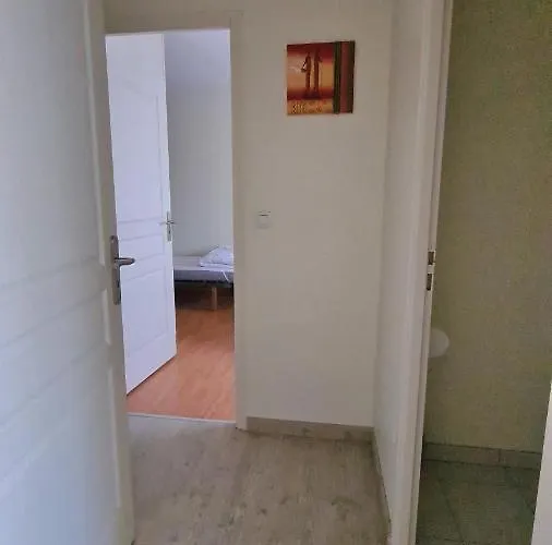 Hébergement de vacances Le Vallon à Chambretaud, 5 Min Du Puy Du Fou Chambretaud